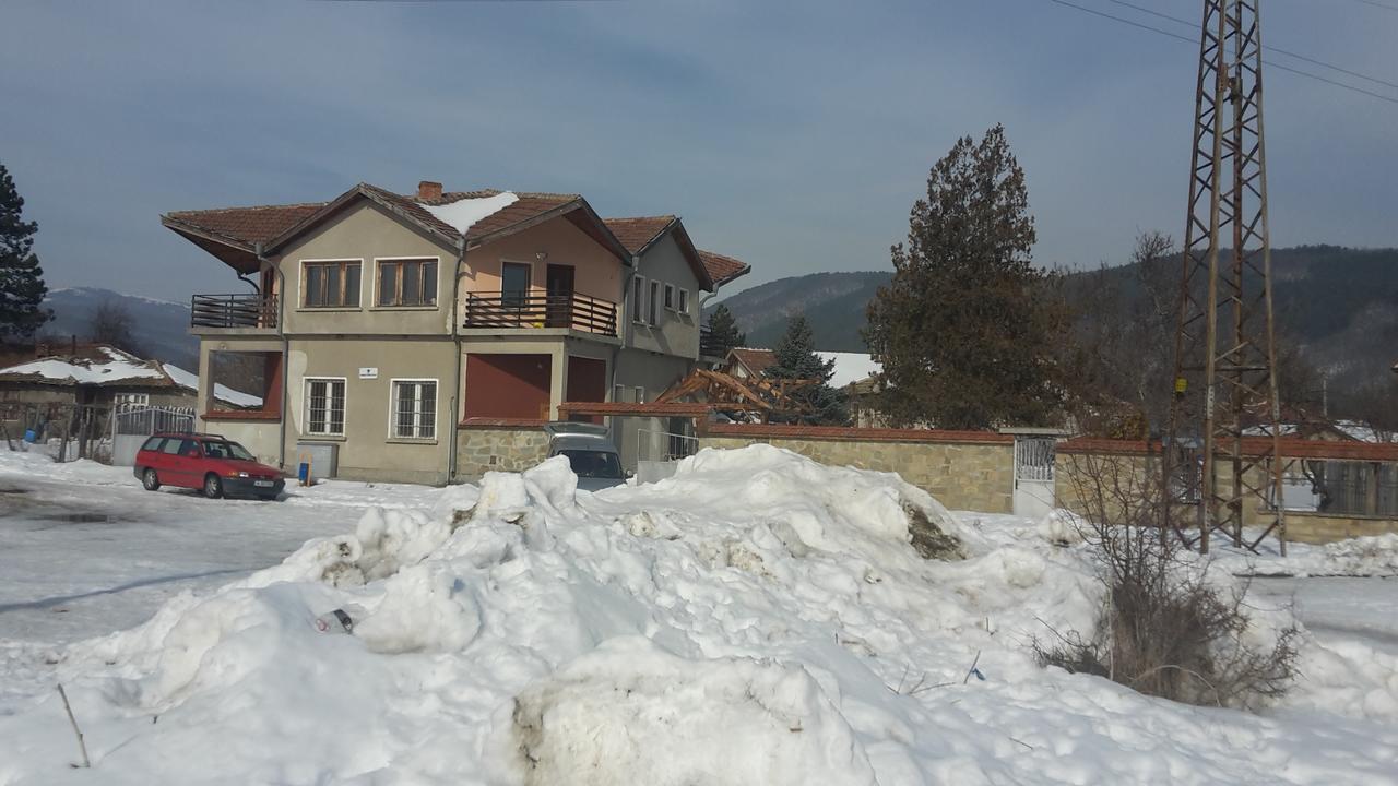 Къща За Гости Садово Guest House Sadovo Εξωτερικό φωτογραφία
